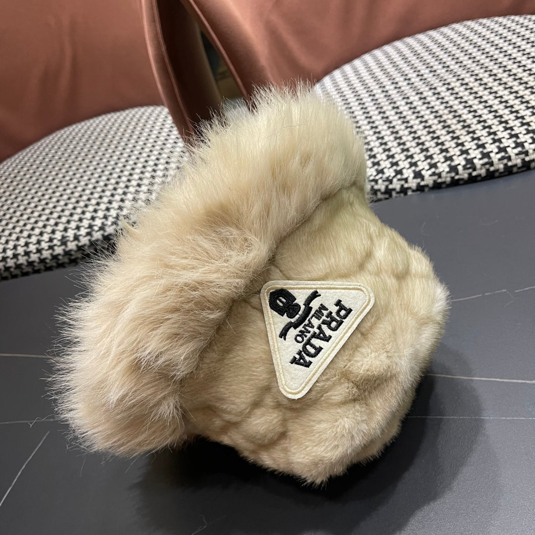 PRA 25 PLUSH BUCKET HAT 829806