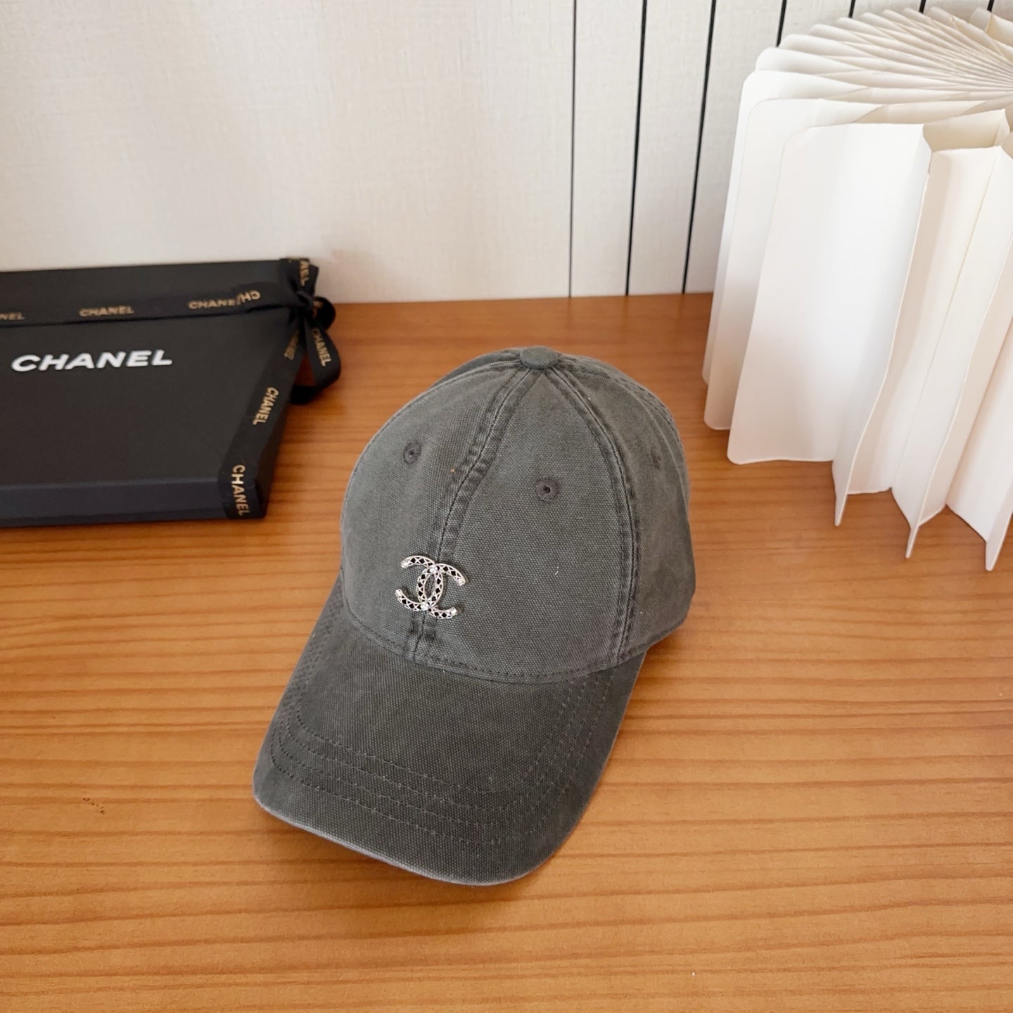 Chanel New Baseball Cap Grey in Cotton 960123