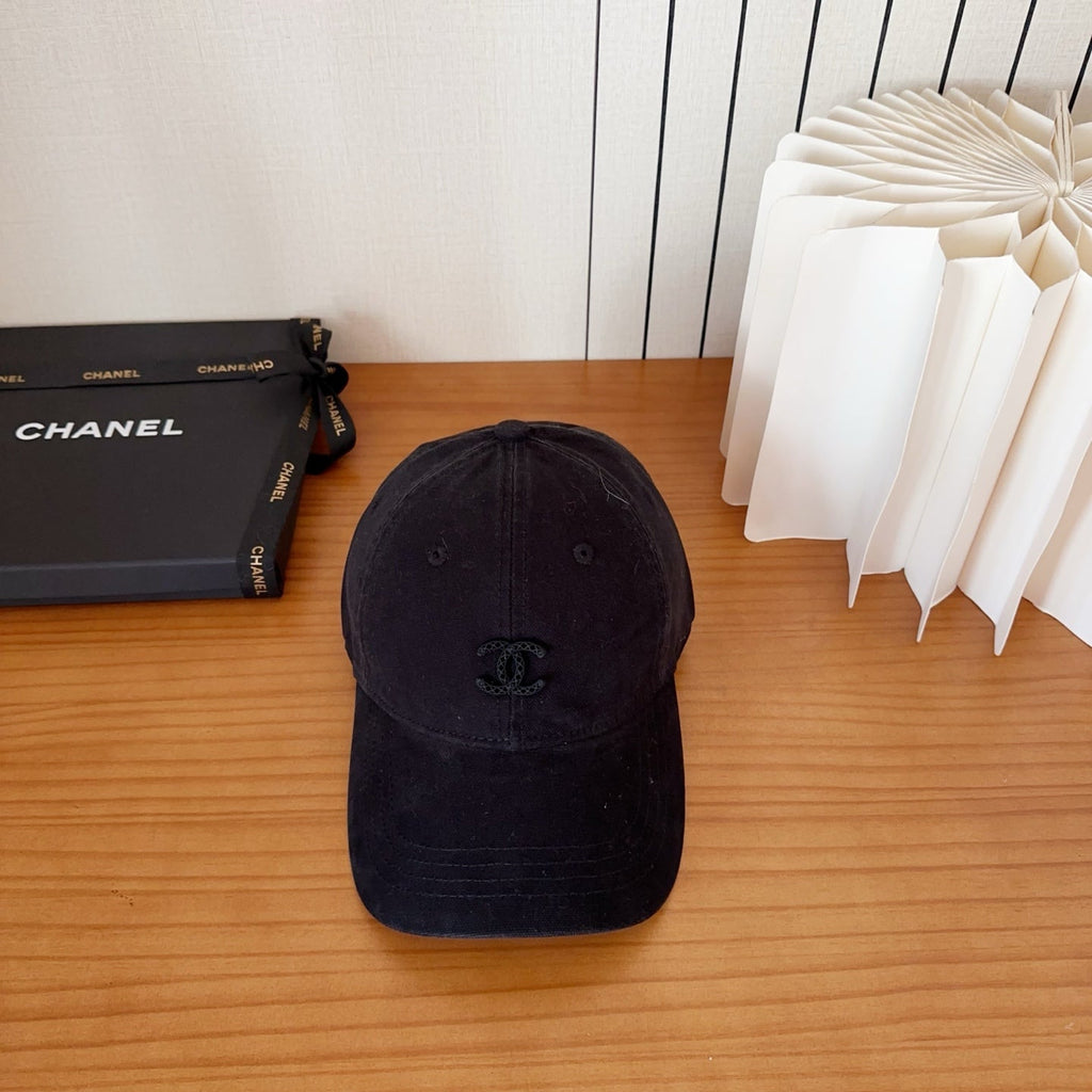 Chanel New Baseball Cap Black in Cotton 960124