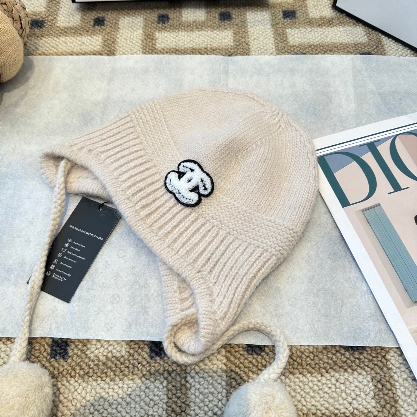 Chanel Fall/Winter Cream White Wool Knitting Beanie 960069