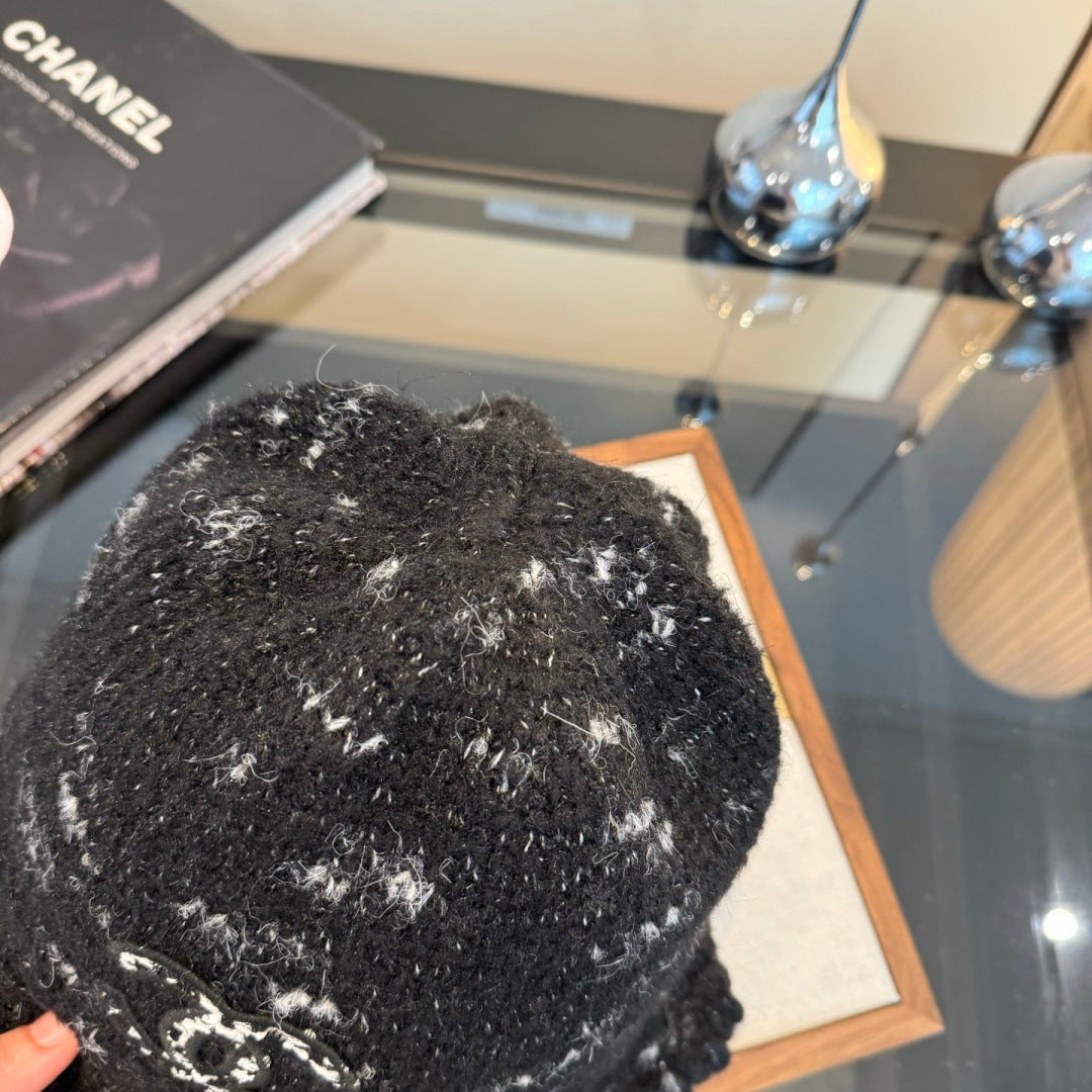 Chanel New Knitted Bucket Hat Black in Fibrous 980145