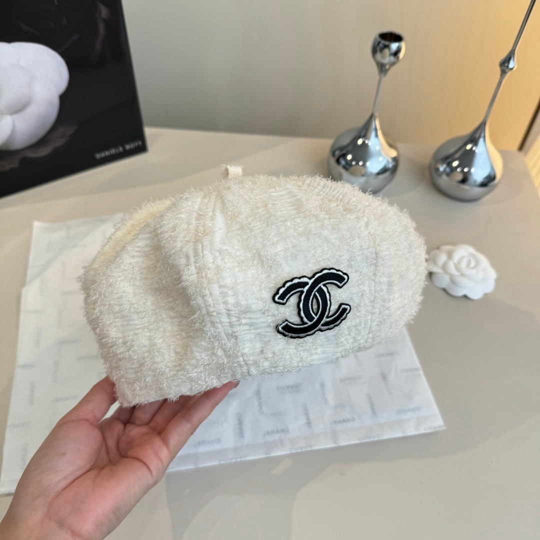 CC Beret White in Fibrous 980104