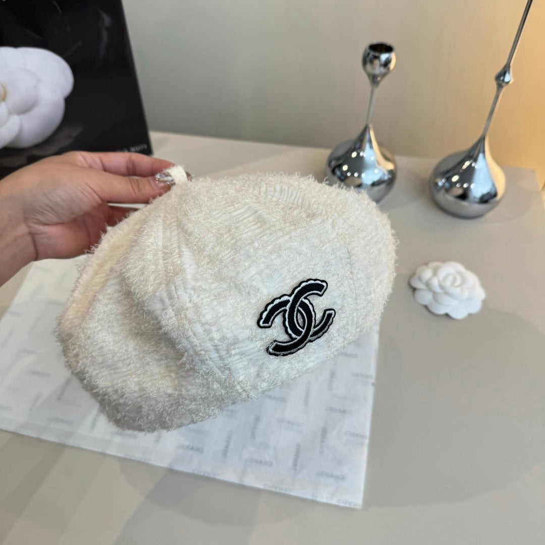 CC Beret White in Fibrous 980104