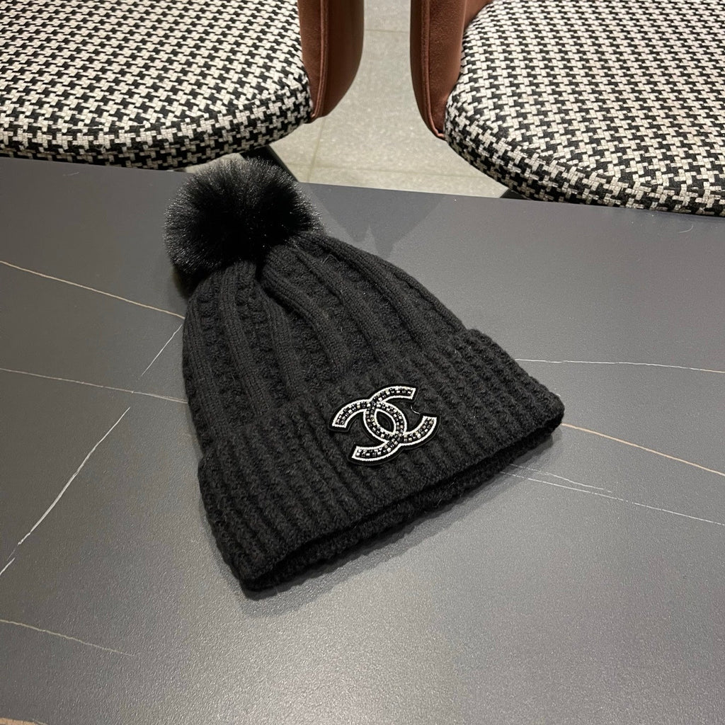 Chanel Knitted Beanie Black in Fibrous 979987