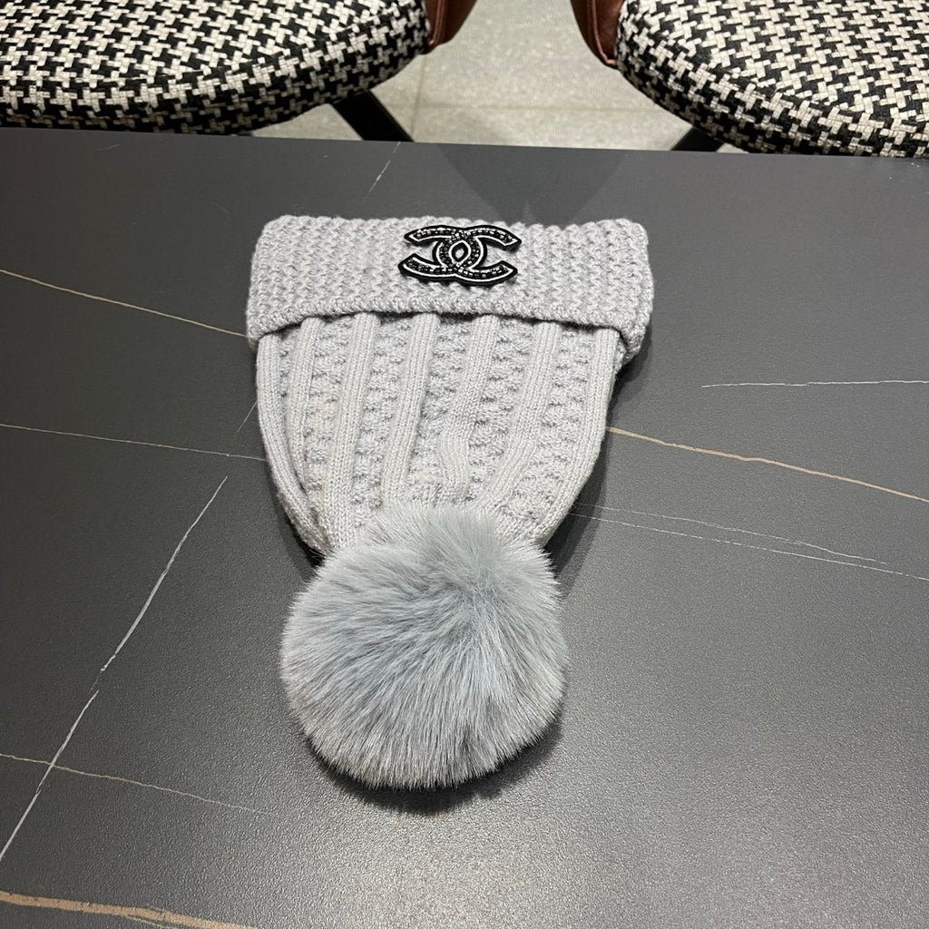 Chanel Knitted Beanie Gray in Fibrous 979985