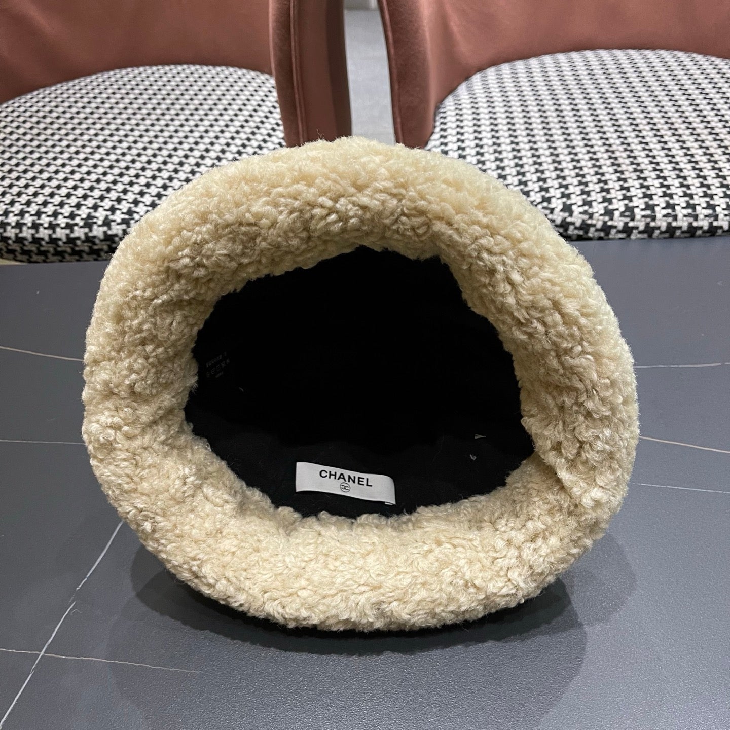 Chanel Womens Blue Plush Bucket Hat 979885