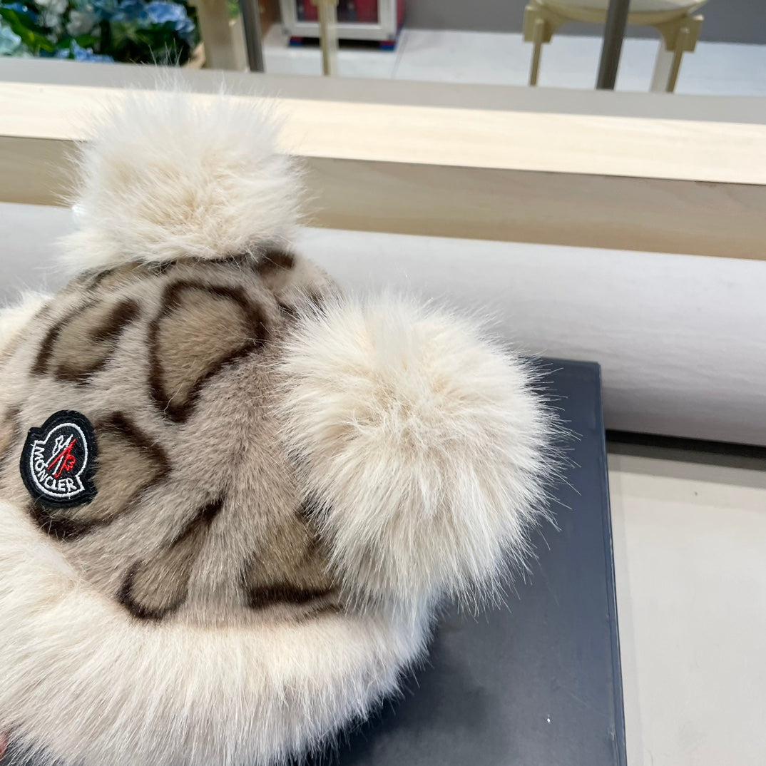 Moncler 24 Retro Leopard Gray Print Plush Fisherman Hat 980328