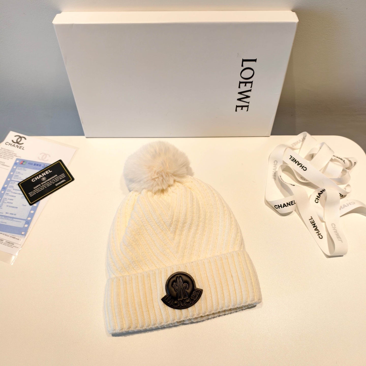 Moncler 2025 White New Designer Pom-Pom Wool Beanie 980215