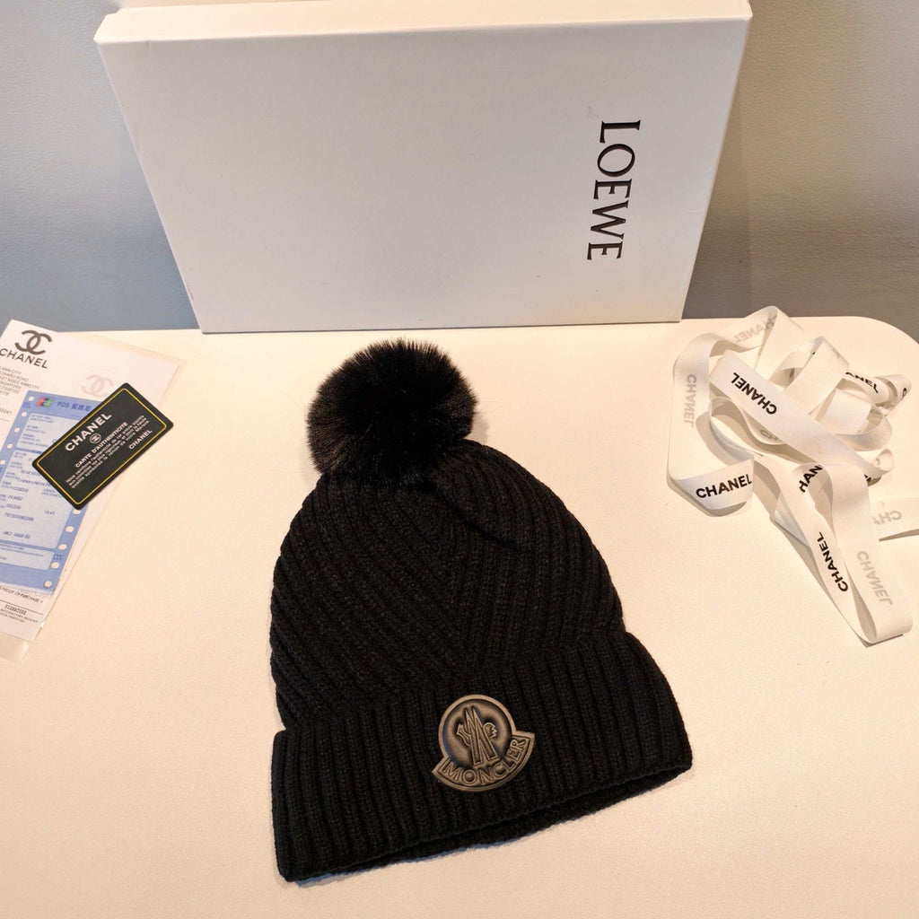 Moncler 2025 Black New Designer Pom-Pom Wool Beanie 980213