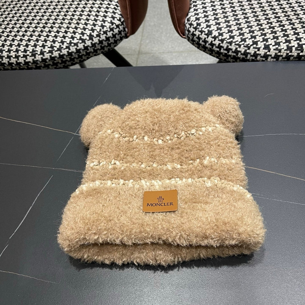 Moncler Cute Bear Fleece-Lined Warm Knitted Brown Hat 980002