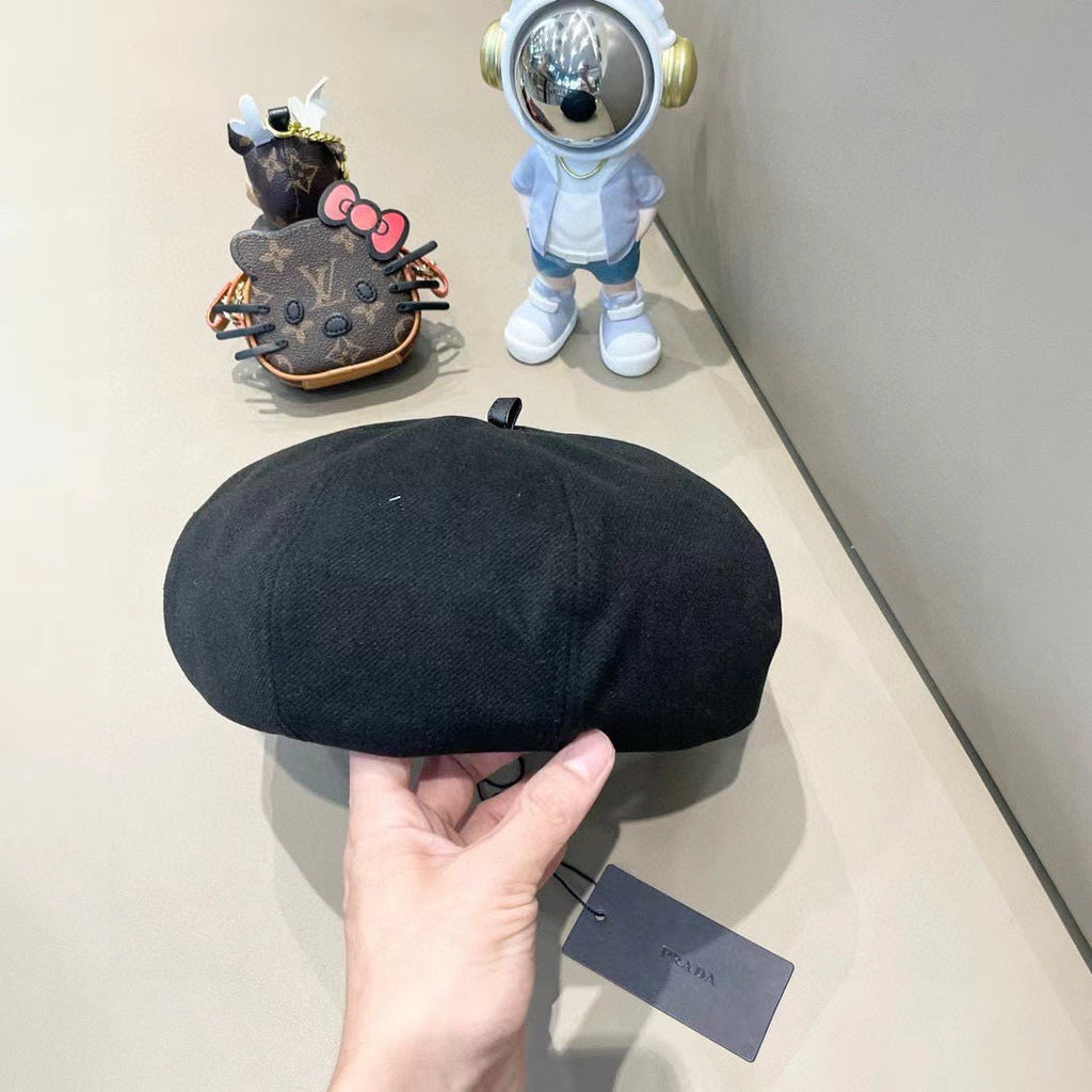 Prada Beret Pumpkin Style Women's Black in Canvas 125791