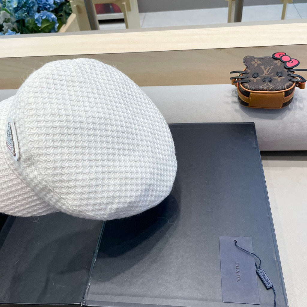 Prada Elegant Hat White Knitted Woolen Fabric 125658