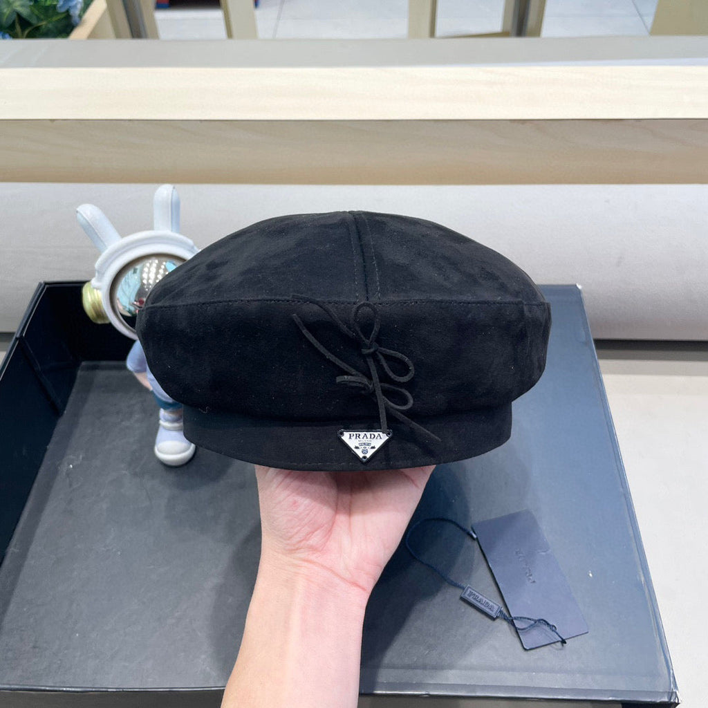 Prada 25 Women's Beret Black in Cloth 123100