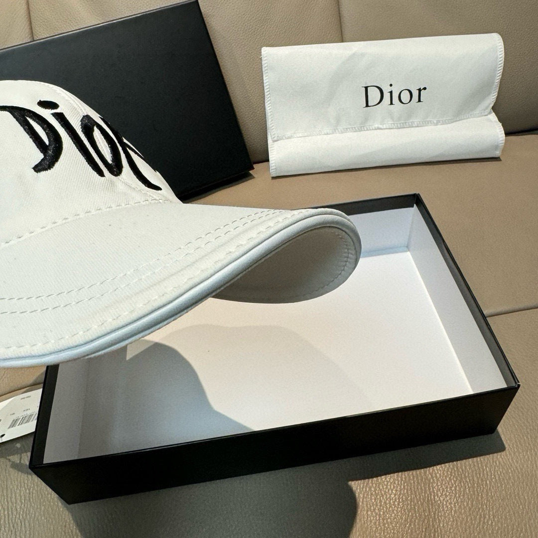 Dior Baseball Cap with Dior Embroidery White in Cotton 191930