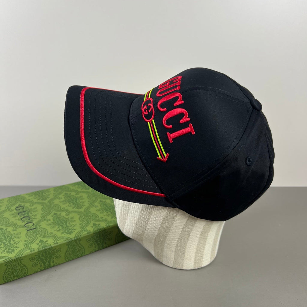 Gucci Baseball Cap Black in Cloth 194175