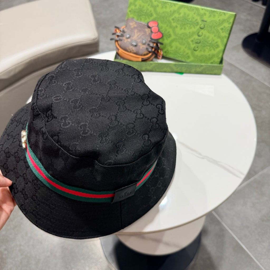 Gucci Bucket Hat Black in Cloth 194033