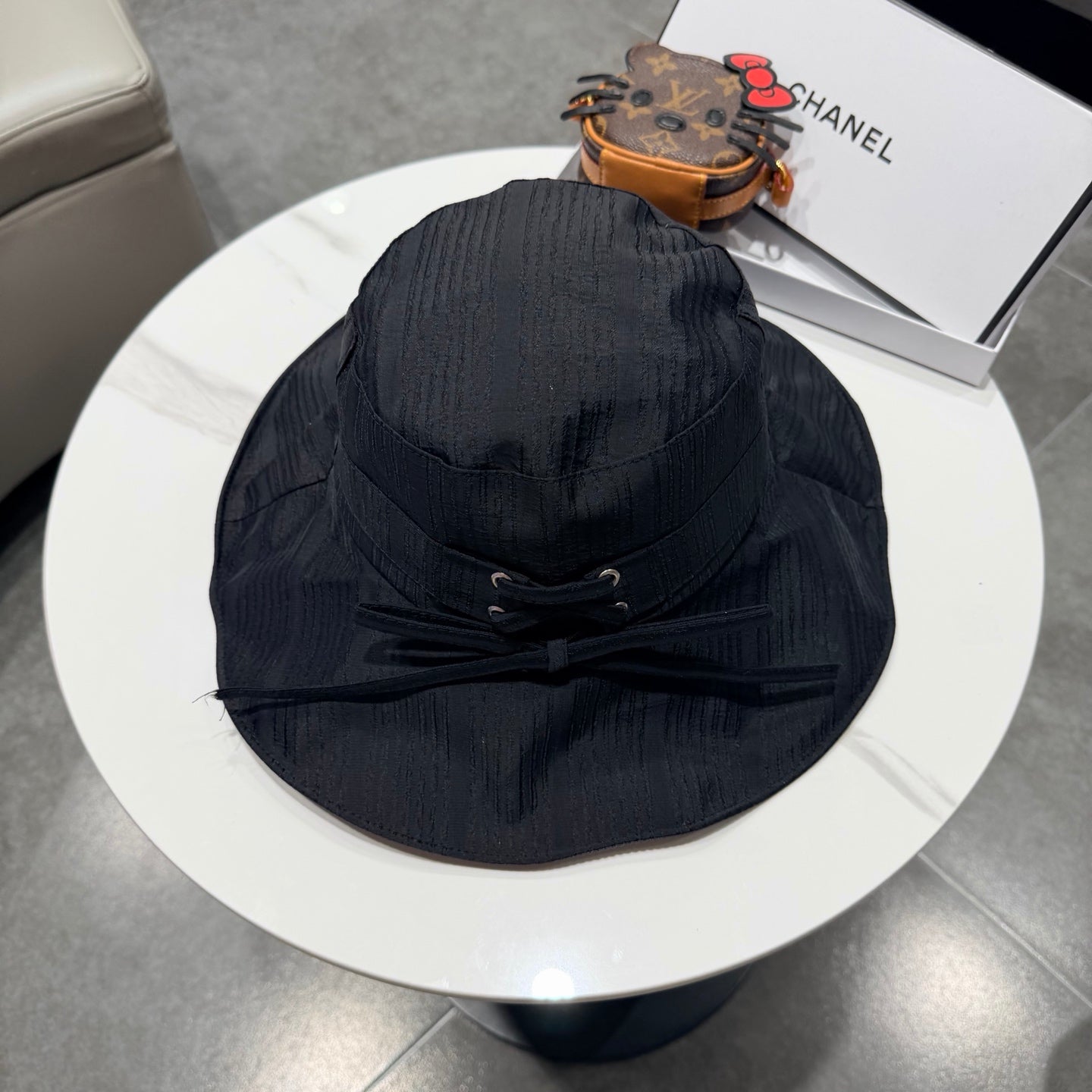 Chanel Wide-brimmed Bucket Hat Black in Cloth 192257
