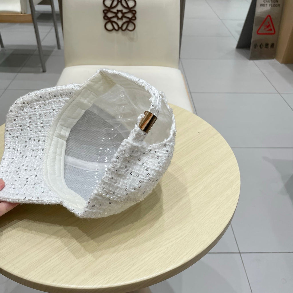Chanel Baseball Cap With Heavy Pearl White in Cloth 192121