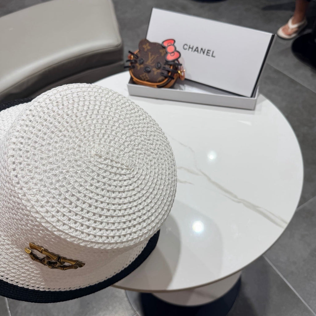Chanel 26 Bucket Hat White in Straw 197775