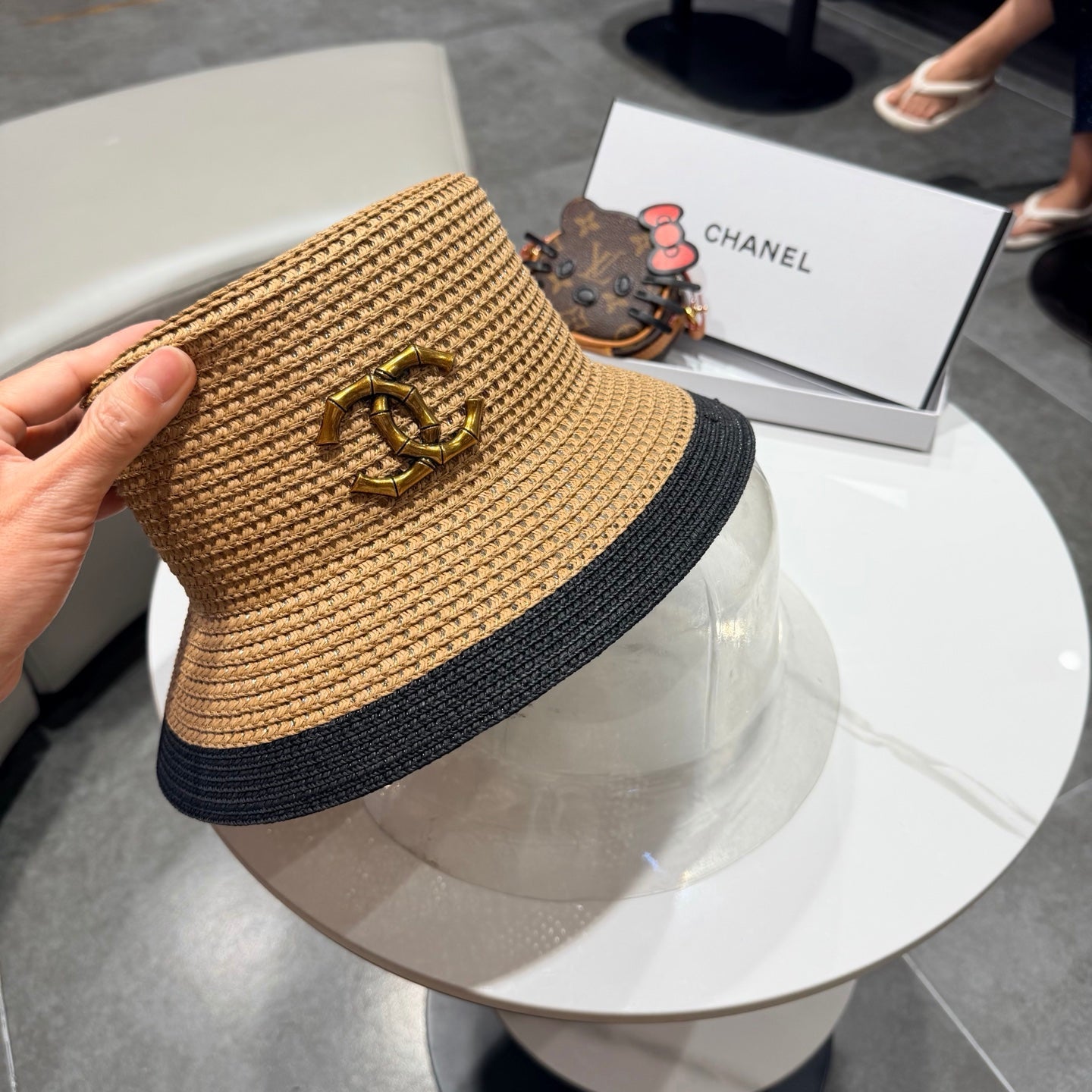 Chanel 26 Bucket Hat Camel in Straw 197774
