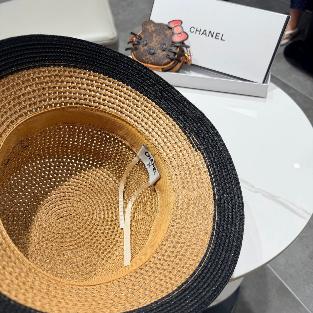 Chanel 26 Bucket Hat Camel in Straw 197774