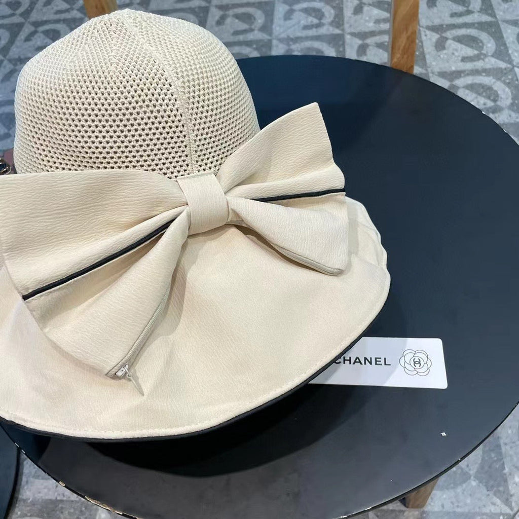 Chanel Wide-brimmed Fisherman Hat Cream in Cloth 197793