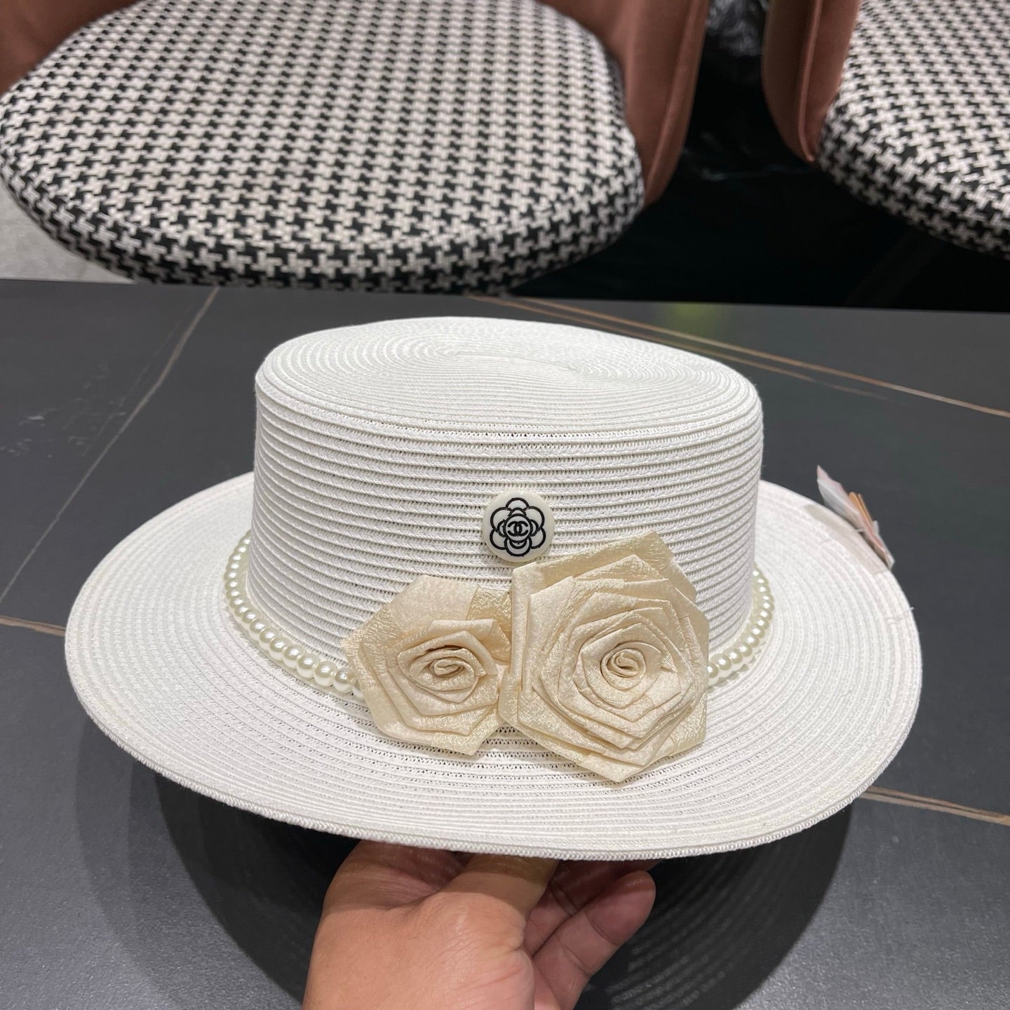 Chanel Summer Sunscreen Hat White in Weaving 205281