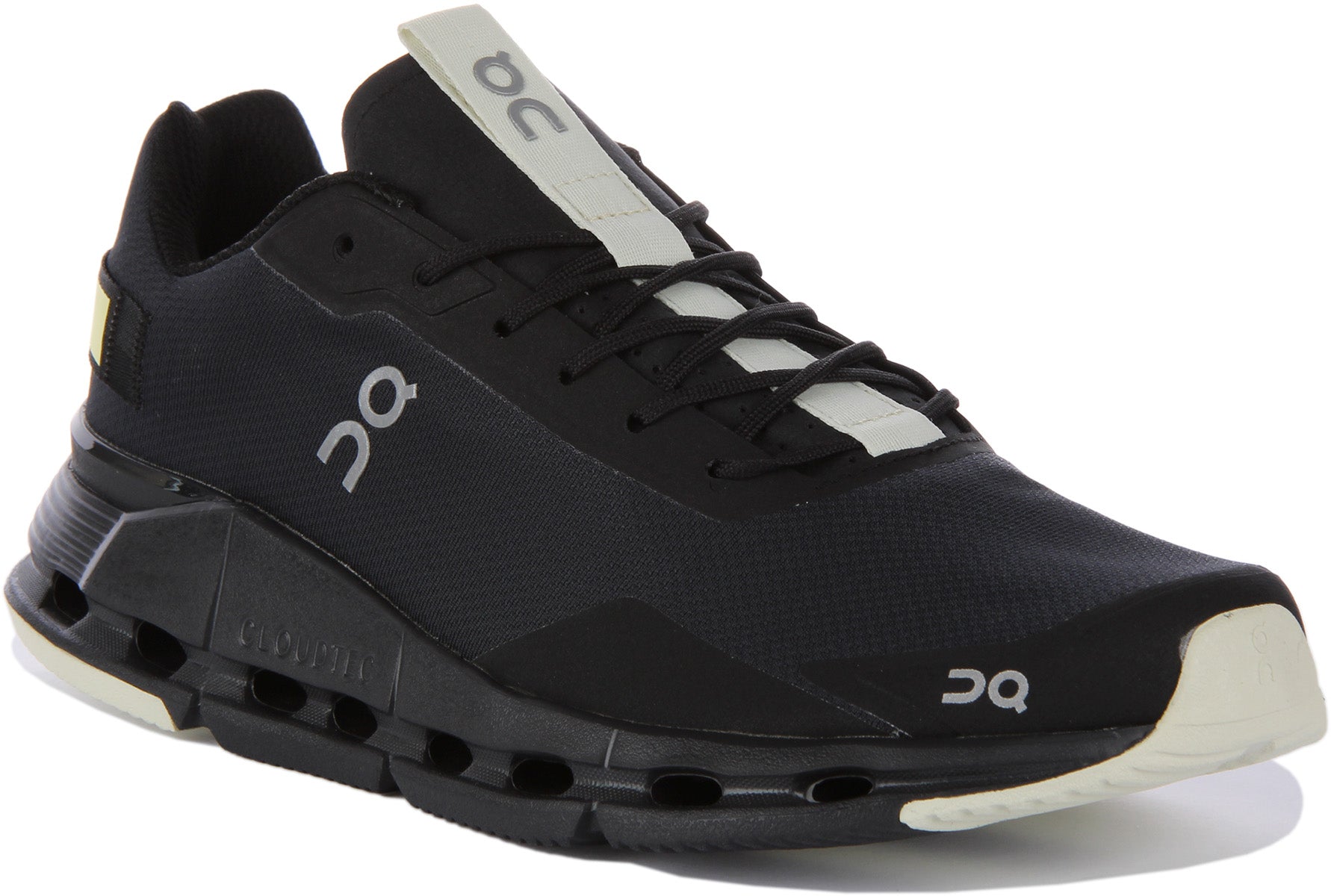 On Running Cloudnova Form In Black For Women