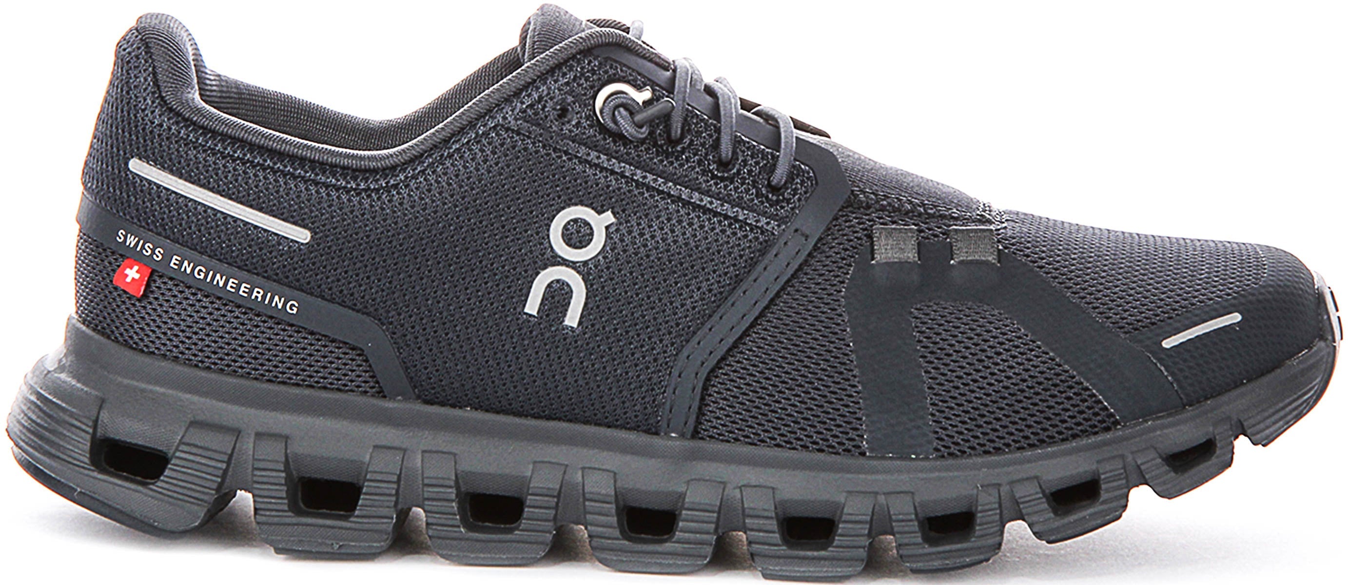 On Running Cloud 6 In Navy For Women