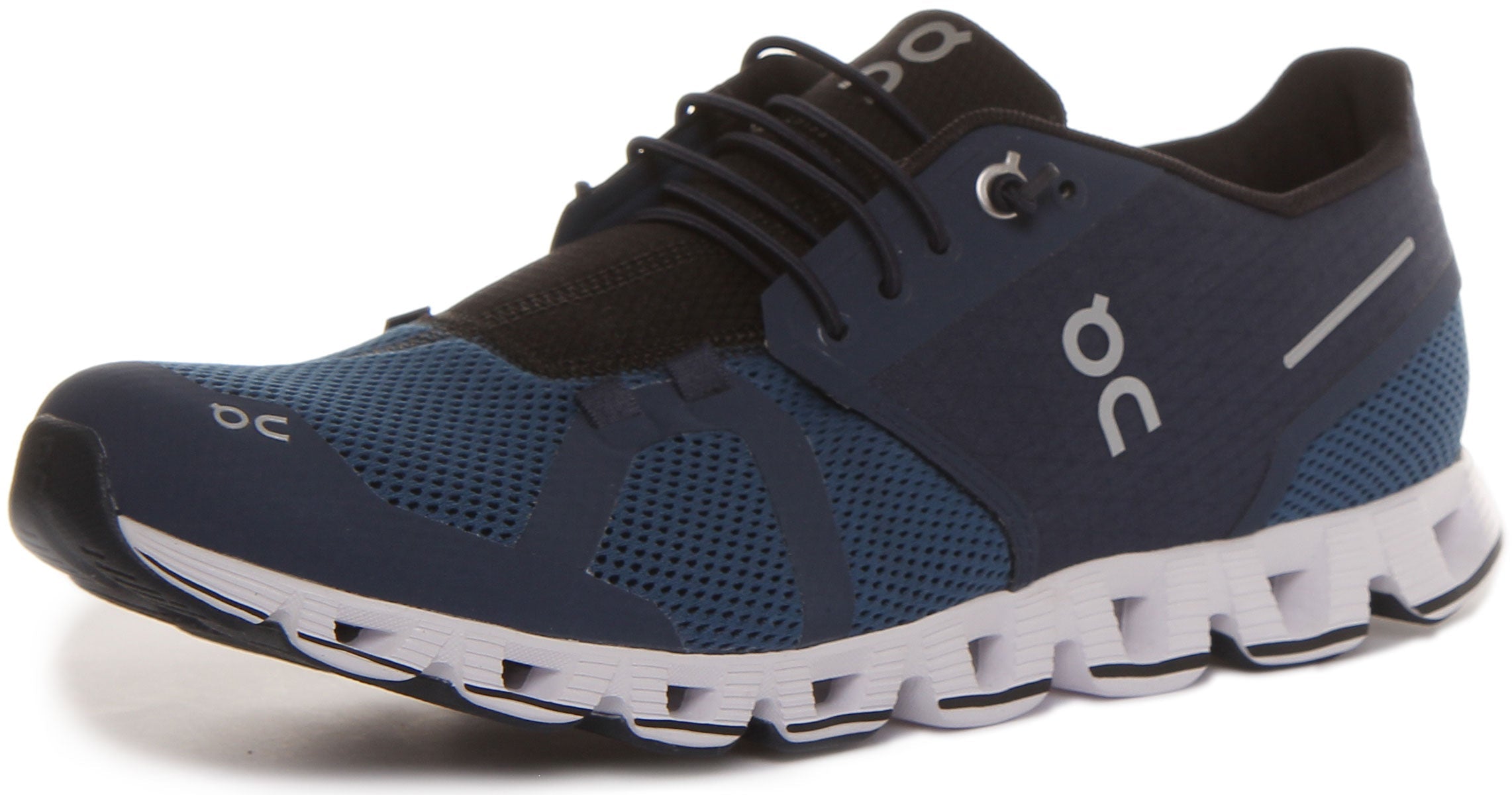 On Running The Cloud In Navy White For Mens