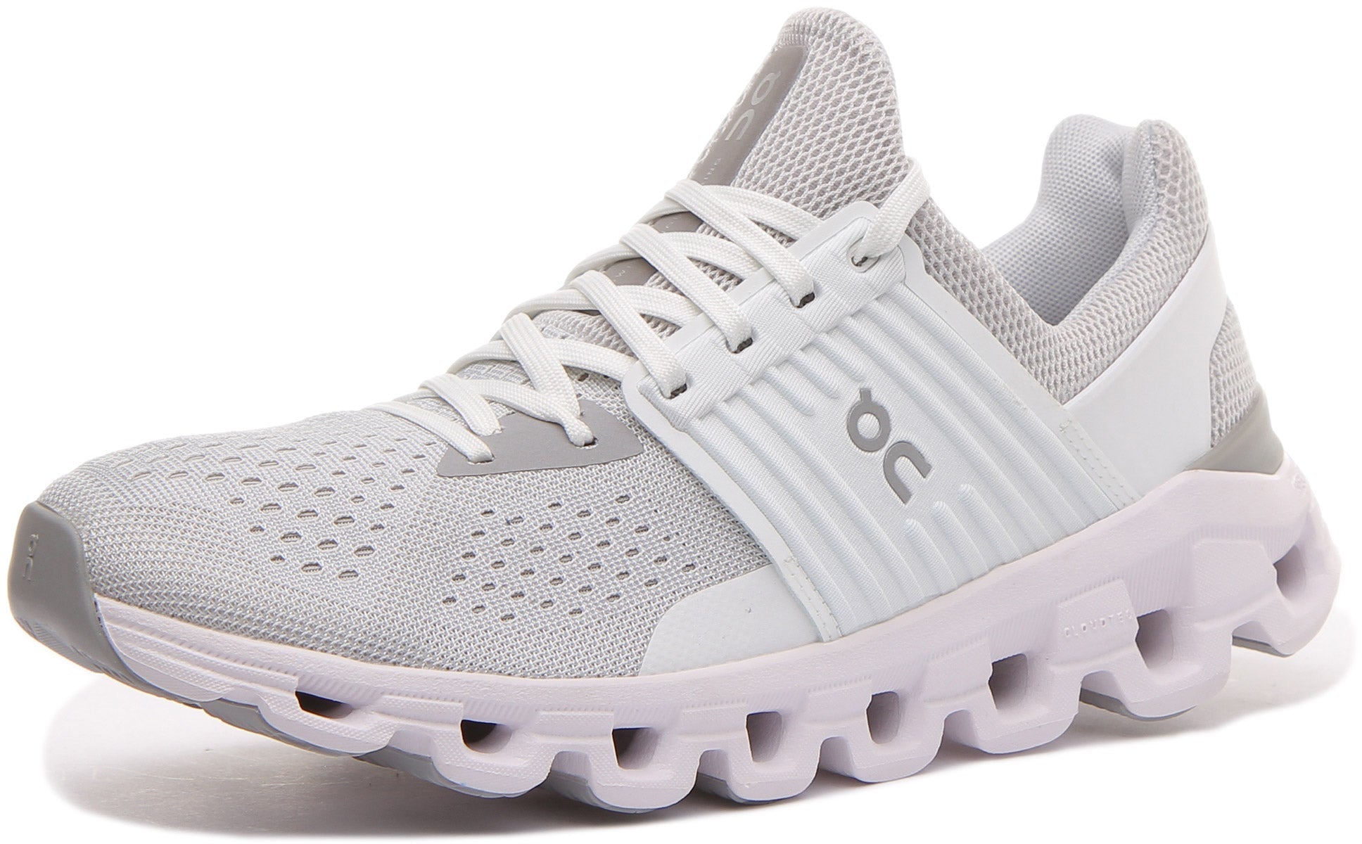 On Running Cloudswift In White For Women