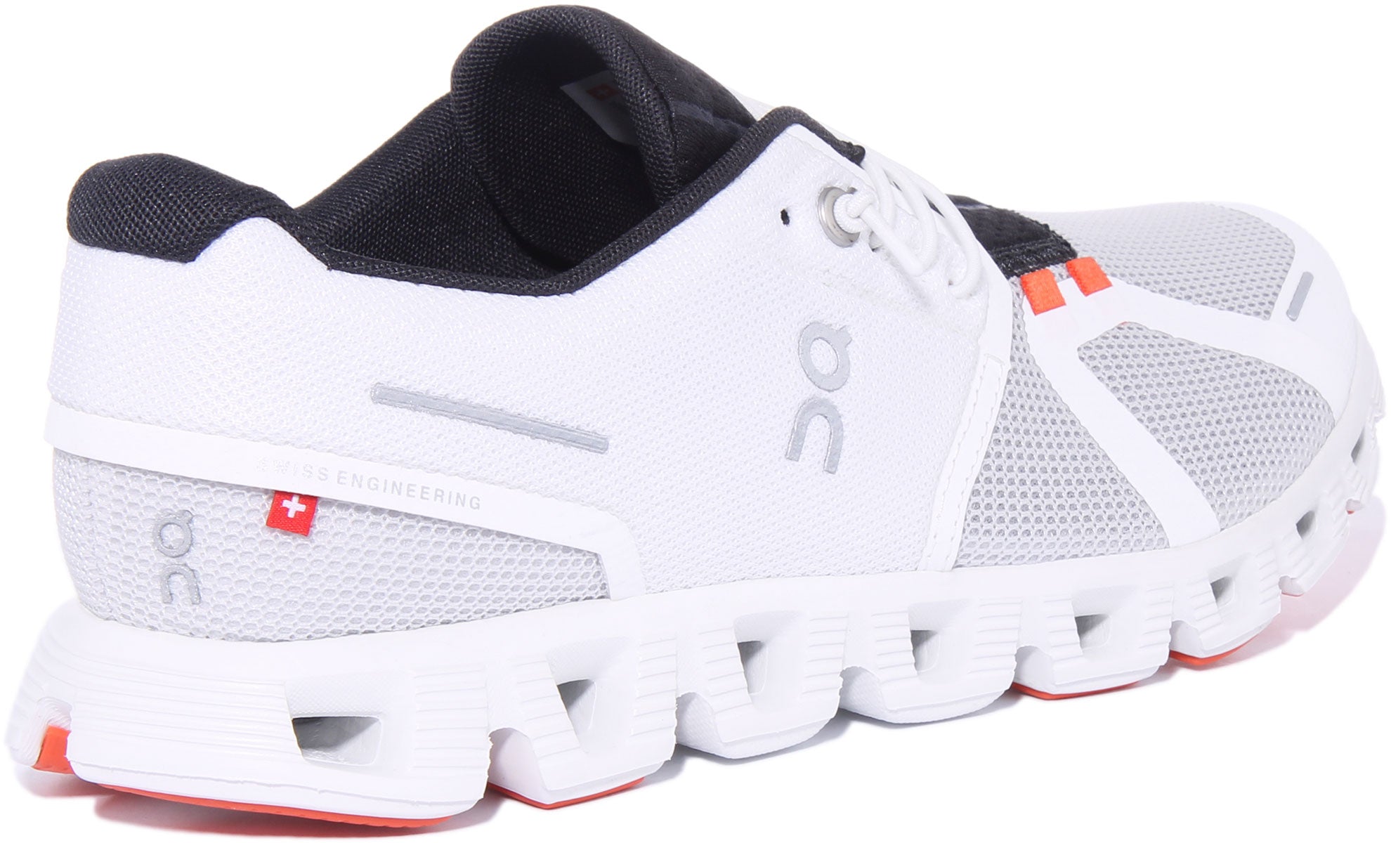 On Running Cloud 5 Push In White For Men