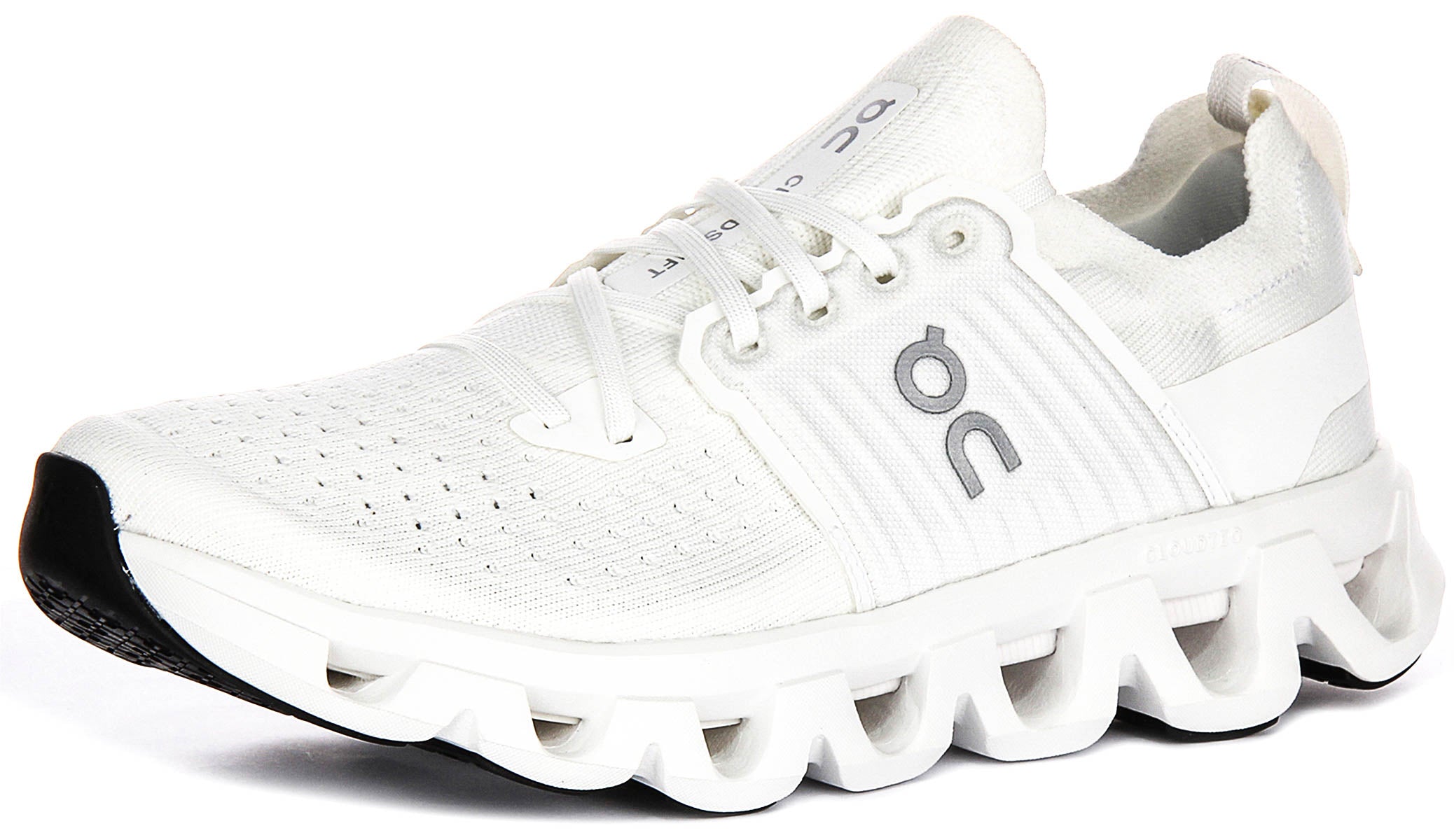 On Running Cloudswift 4 In White For Men