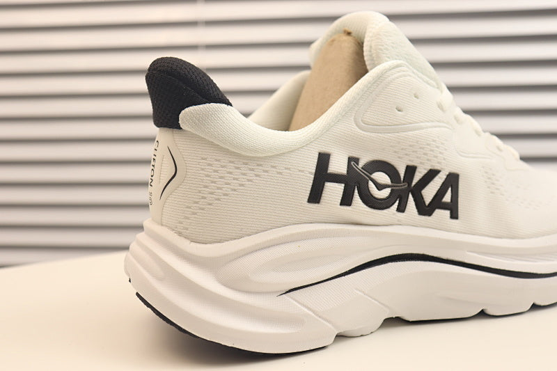 Hoka Clifton 10 Running Shoes - Lightweight Cushioned Trainer