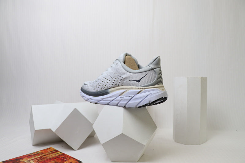 HOKA Clifton 8 Running Shoes