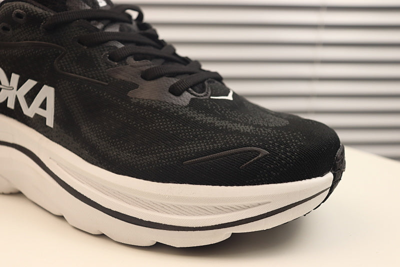 Hoka Clifton 10 Running Shoes - Lightweight Cushioned Trainer
