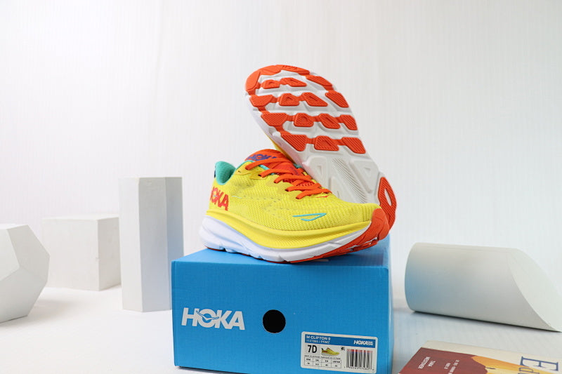 HOKA Clifton 9 Running Shoes