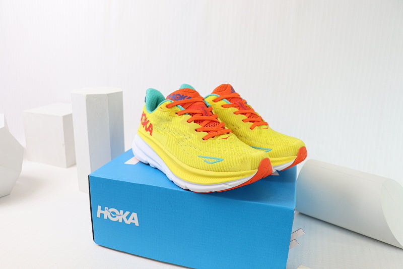 HOKA Clifton 9 Running Shoes