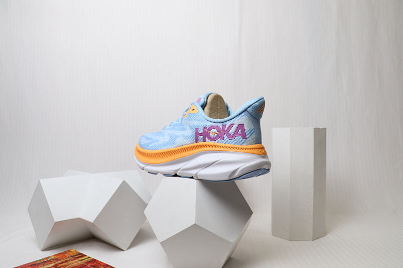 HOKA Clifton 9 Running Shoes