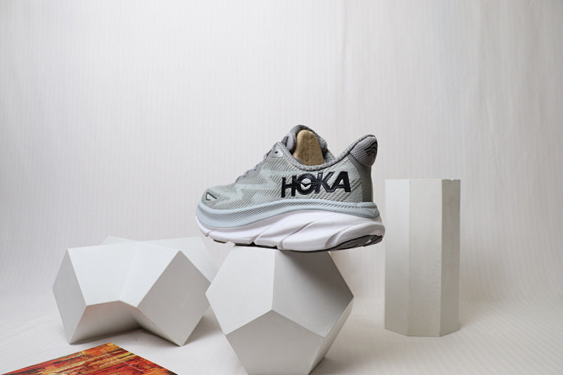 HOKA Clifton 9 Running Shoes