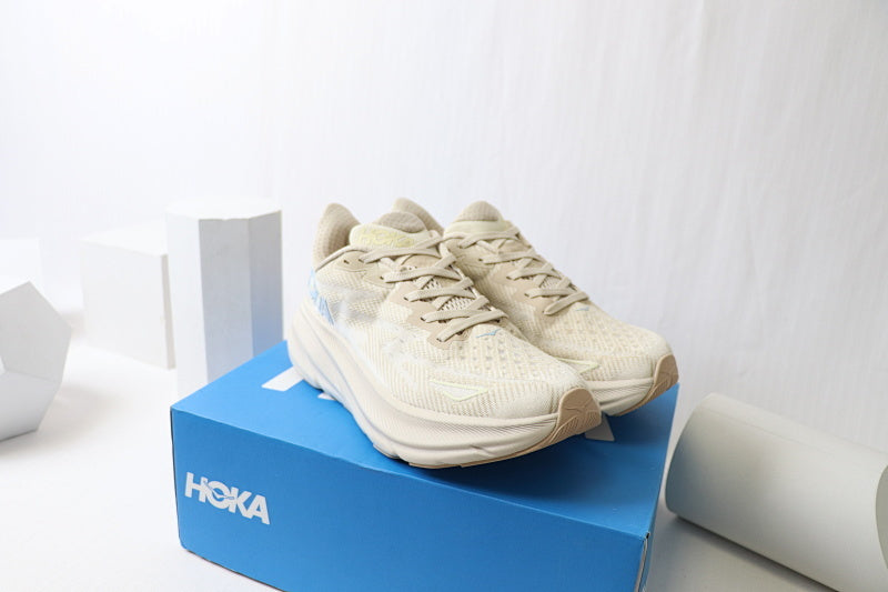 HOKA Clifton 9 Running Shoes