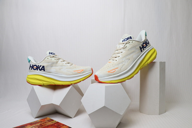 HOKA Clifton 9 Running Shoes