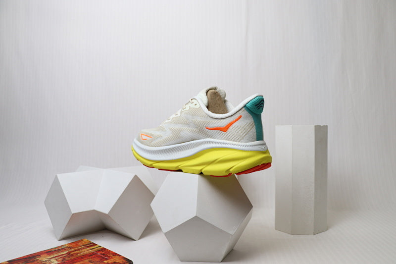 HOKA Clifton 9 Running Shoes