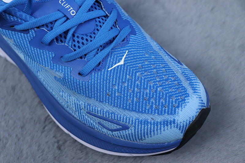HOKA Clifton 9 Running Shoes