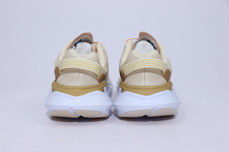HOKA Elevon 2 Performance Running Shoes