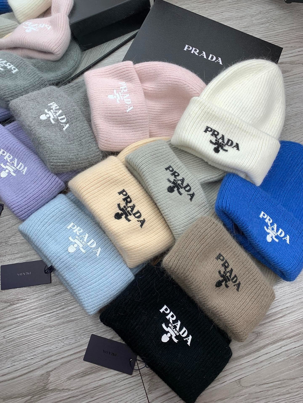 BEANIE HAT IN KHAKI BROWN WOOL 108747