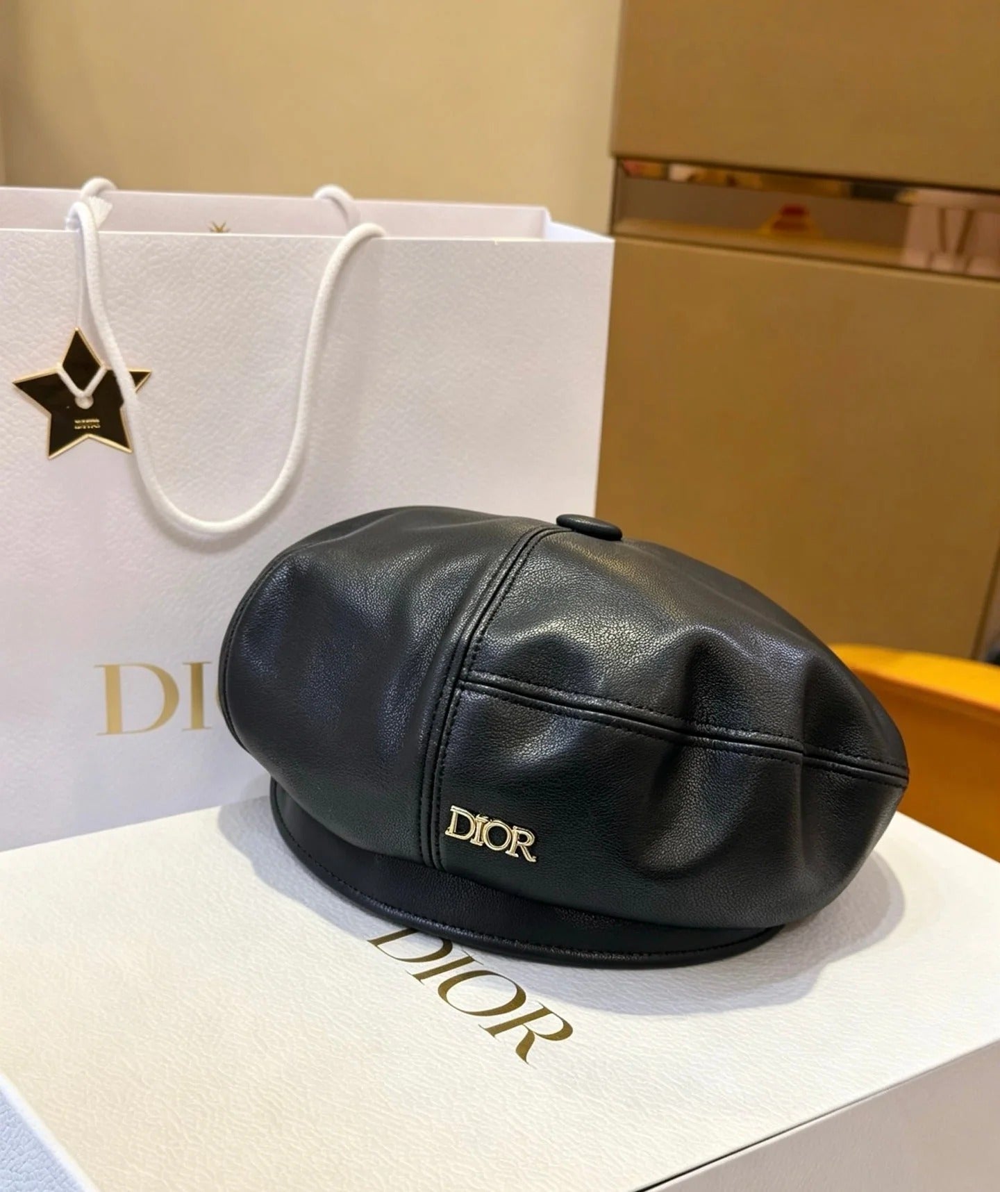 CD Beret Leather 212928