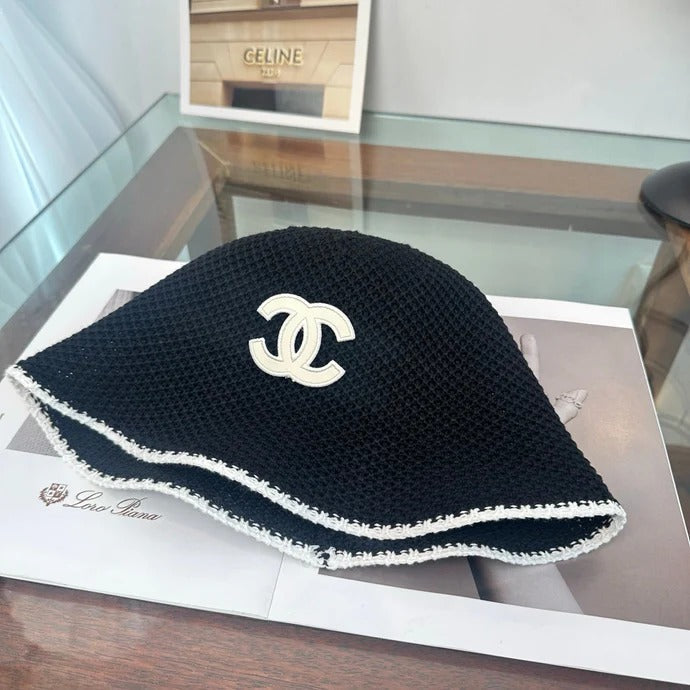 CC Bucket Hat Black and White Wool 216414
