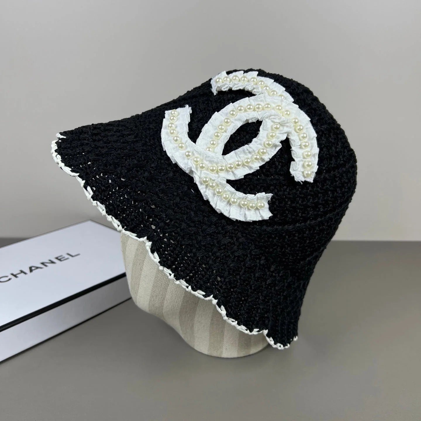 Chanel Knitted Lace Bucket Hat Wool With CC Logo And Pearls 237350