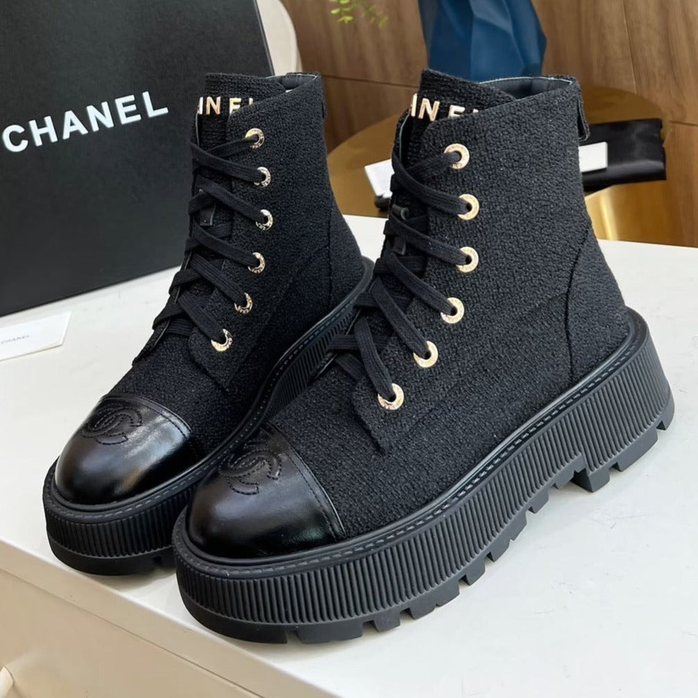 CHANEL SHORT BOOTS IN BLACK TWEED AND CALFSKIN